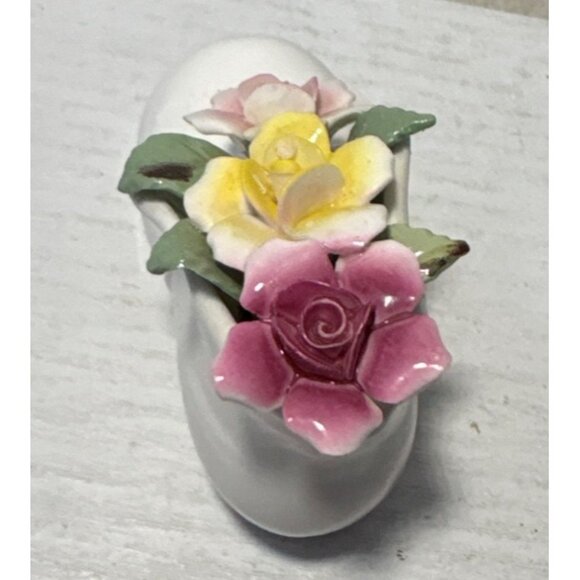 Handcrafted Royale Stratford Porcelain Boot With Floral Arrangement England 3 x - Picture 3 of 12